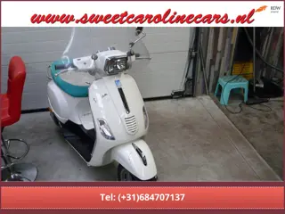 Vespa Snorscooter LX 4T,7 jaar binnen gestaan niet mee gereden!