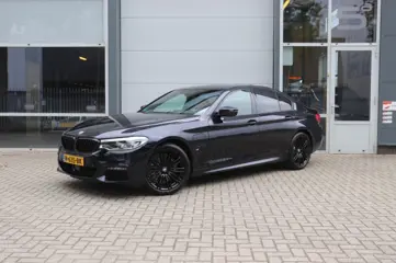 BMW 5-SERIE 530e iPerformance eDrive Edition 252PK/ M-Pakket/ Orig. NL/ Dealeronderh.