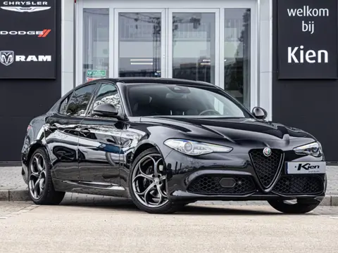 Alfa Romeo Giulia 2.0 T Veloce Stoel & stuurverwarming | Highway Assist | Memory seats | Stoelverwar