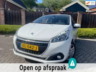 Peugeot 208 1.2 PureTech Signature NAVI AIRCO TREKHAAK PDC