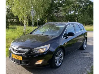 Opel Astra Sports Tourer 1.4 Turbo Sport (bj 2011)