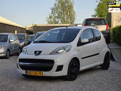 Peugeot 107 1.0-12V XS Airco/Elek. Pakket/AUX