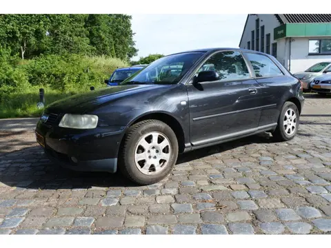 Audi A3 1.6 Attraction nw apk 15-6-2027 div. exstra,s 248 dkm