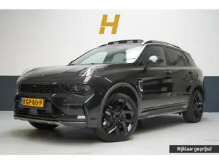Lynk & Co 01 1.5 | Zwart optiek | Panoramadak | Navigatie | Memory | Apple CarPlay
