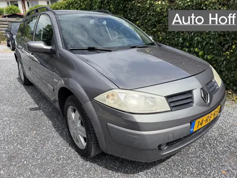 Renault Mégane Grand Tour 1.6-16V Privilège Luxe | Autom. Airco | Cruise Control | LMV | Elekt. Rame