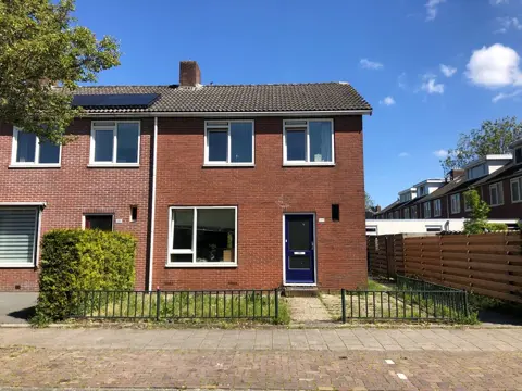 Woning aan de Jadestraat te Groningen