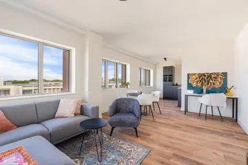 Woning aan de Barajasweg te Amsterdam