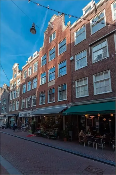 Woning aan de Runstraat te Amsterdam