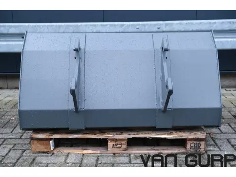 Giant grondbak 140cm bucket schaufel