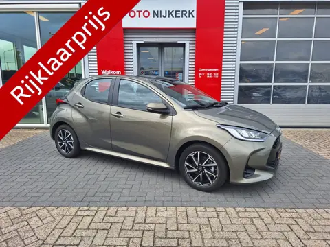 Toyota Yaris 1.5 Hybrid Dynamic (bj 2023, automaat)