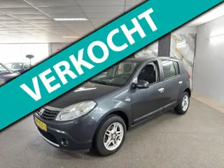 Dacia Sandero 1.6 Lauréate Apk Nieuw,Airco,E-Ramen,N.A.P,Lm velgen,Trekhaak,5Deurs,2 sleutels,Topsta