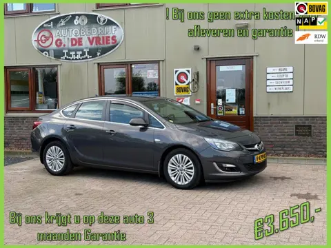 Opel Astra 1.7 CDTi S/S Design Edition - Prijs inclusief 3 maanden garantie en afleveren -