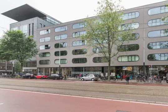 Woning aan de Sarphatistraat te Amsterdam
