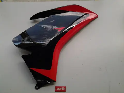 RECHTER ZIJKUIP Aprilia RSV 4 2009 - 2010