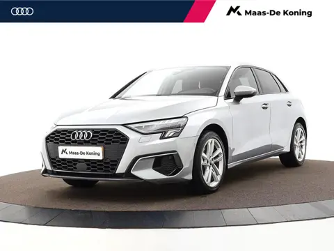 Audi A3 Sportback 30 TFSI 110pk S-tronic Advanced edition · Apple/Android Car Play · Navigatie · P-S