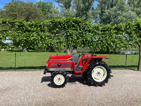 Yanmar F215 D Minitractor / Mini tractor