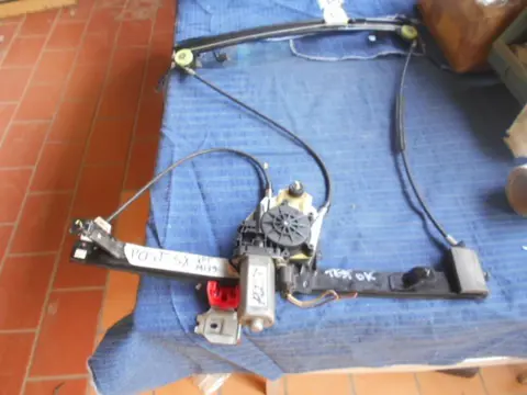 Rear LH lift window mechanism Maserati Quattroporte M139