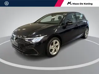 Volkswagen Golf 1.0 eTSI 110pk DSG Life Business · Camera · Keyless · Dodehoeksensor · Apple/Android