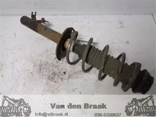 Toyota Aygo 1.0 12V 2005-2022 Veerpoot links voor
