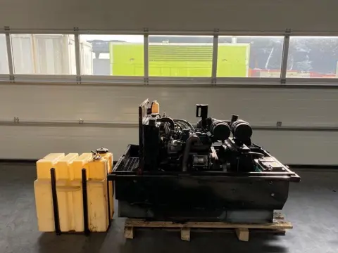 Kubota D1105 Sullair 15.5 kW 7 bar diesel schroefcompressor met nakoeler