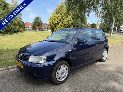 Volkswagen Polo 1.4 Trendline nette auto, boekjes compleet ingevuld, apk 25-2-2027