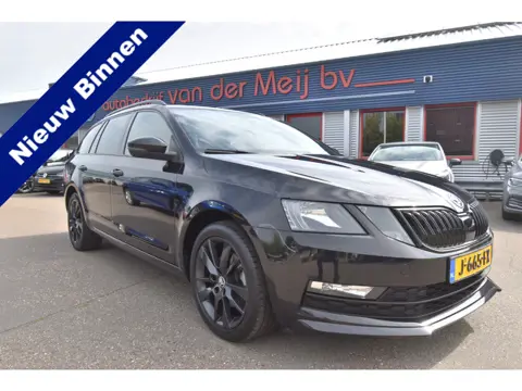 Škoda Octavia Combi 1.0 TSI Greentech Sport Business , TREKHAAK , CLIMATR , CR CONTR , NAVI , PDC A 