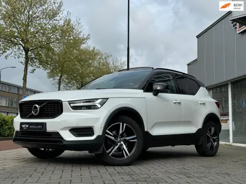 Volvo XC40 1.5 T3 R-Design| Pano| Bi-Tone|360 Cam