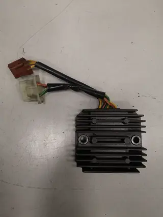 SPANNINGSREGELAAR Aprilia RSV 1000 1998 - 2000