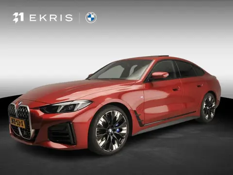 BMW 4 Serie Gran Coupe 420i | M-Sportpakket | LED | Navigatie | Schuifdak | Sportstoelen | Stoelverw