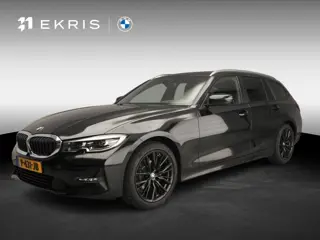BMW 3 Serie Touring 318i Handbak !!| LED | Leder | Navigatie | Sportstoelen | Stoelverwarming | Chro