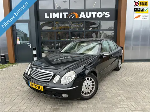 Mercedes-Benz E-klasse 200 K. Elegance Aut/Climate/Cruise/Pdc.v+a/Leder/Nap/Apk