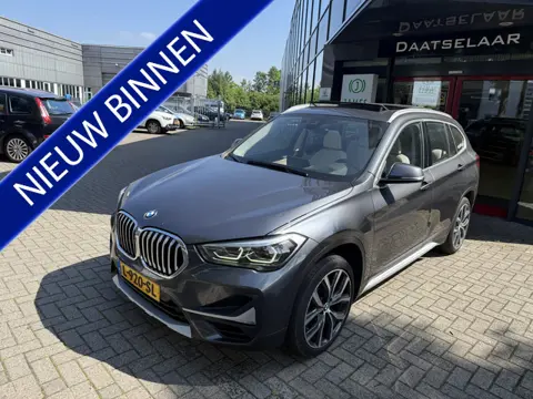 BMW X1 sDrive20i Business Edition Plus Head-up display Leer Panoramadak