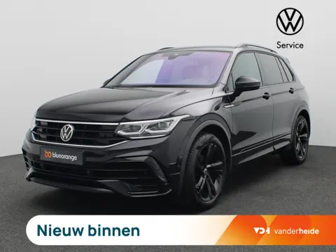 Volkswagen Tiguan 1.5 TSI R-Line Business+ 150PK DSG Trekhaak, Achteruitrijcamera, Black Style, Voor