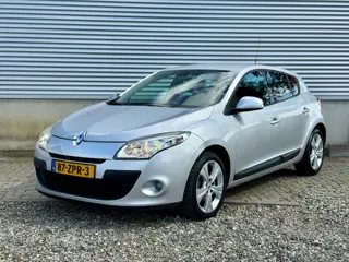 Renault Mégane 1.6 Dynamique [ Dealer oh, Cruise, Ecc |