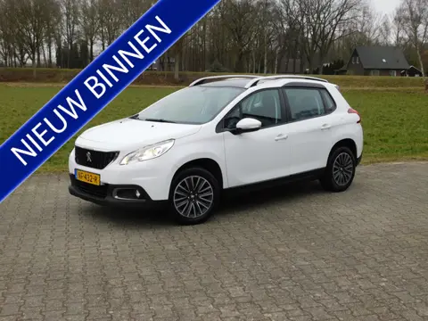 Peugeot 2008 1.2 PureTech Active, Automaat, Panodak