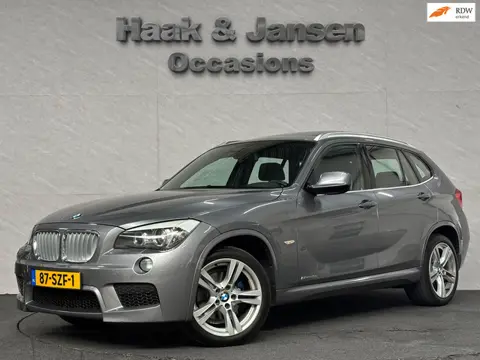 BMW X1 SDrive20i Business - Pano - Navi - Cruise - M Sport