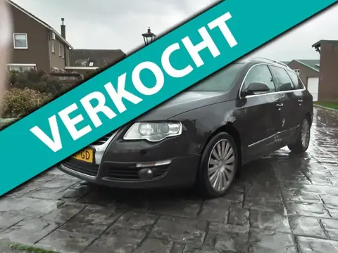 Volkswagen Passat Variant 2.0 TDI Highline DSG/SHUIFKANTELDAK/LEER!