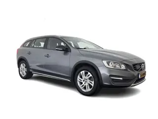 Volvo V60 Cross Country 2.0 D3 Momentum Business *LEATHER | XENON | NAVI-FULLMAP | CAMERA | TOWBAR |
