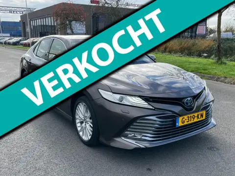 Toyota Camry 2.5 Hybrid Business Intro, Aut, Acc, Stoelverw, Cam, LED, Leder, Pdc, Navi, Lmv, Geen i