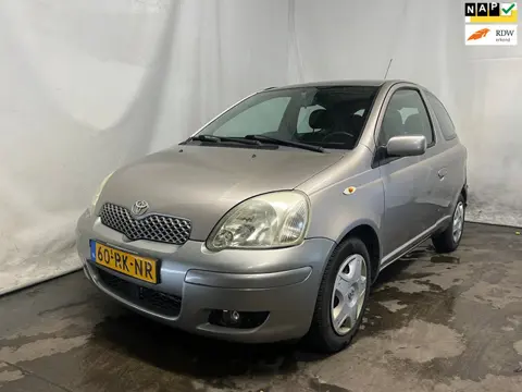 Toyota Yaris 1.3 VVT-i S-Line - Links Achter Schade