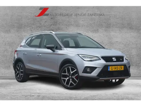 SEAT Arona 1.5 TSI EVO FR Business Intense | Navigatie | Parkeer Sensoren | LED | Stoelverwarming | 
