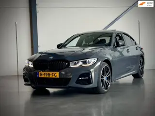 BMW 3-serie 330e, Schuifdak, ACC, HUD, Harman Kardon, Elektr. Stoelen, Adaptief Onderstel