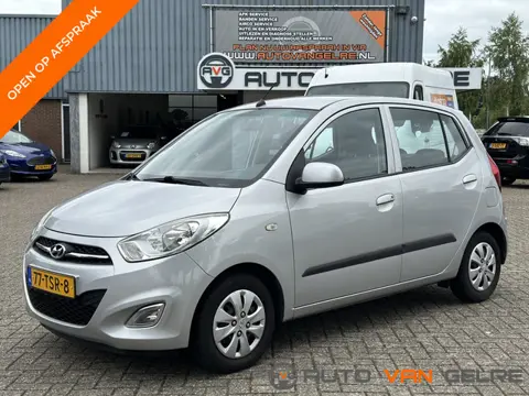 Hyundai i10 1.2 Plus 5DRS*Airco*Parkeersensoren*Hoge instap*NAP*RUIME APK