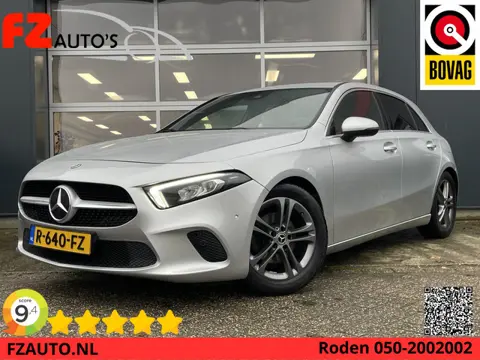 Mercedes-Benz A-klasse 180 Business Solution AMG - Navigatie - Camera - Stoelverwarming - LED koplam