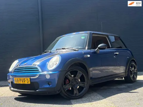 Mini 3-Deurs MINI One Salt | Cooper S Look | JBL | Airco