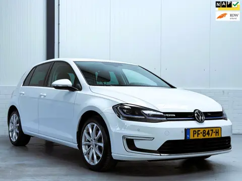 Volkswagen E-Golf E-Golf|36KWH|248km Bereik|SoH 83%| Leder|Virtual|Warmtepomp