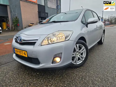 Toyota Auris 1.8 Full Hybrid Executive GARANTIE