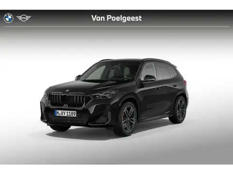 BMW X1 sDrive20i | M Sportpakket Pro | Premium Pack | Travel Pack | Trekhaak