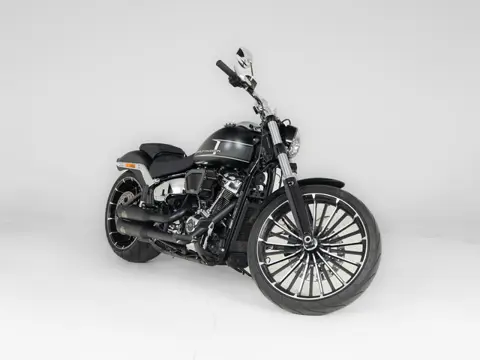 Harley-Davidson FXBR Breakout Softail Solid Color