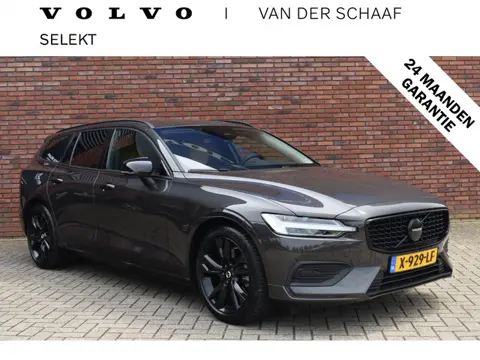 Volvo V60 B3 177PK Essential Black Edition | Leder | Getint Glas | 18'' | Climate |